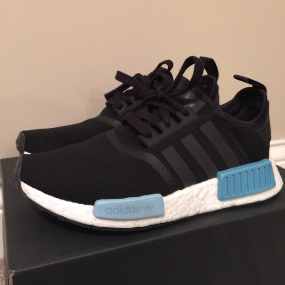 MINT CONDITION ADIDAS NMDR1 ICEY BLUE/BLACK SIZE 7